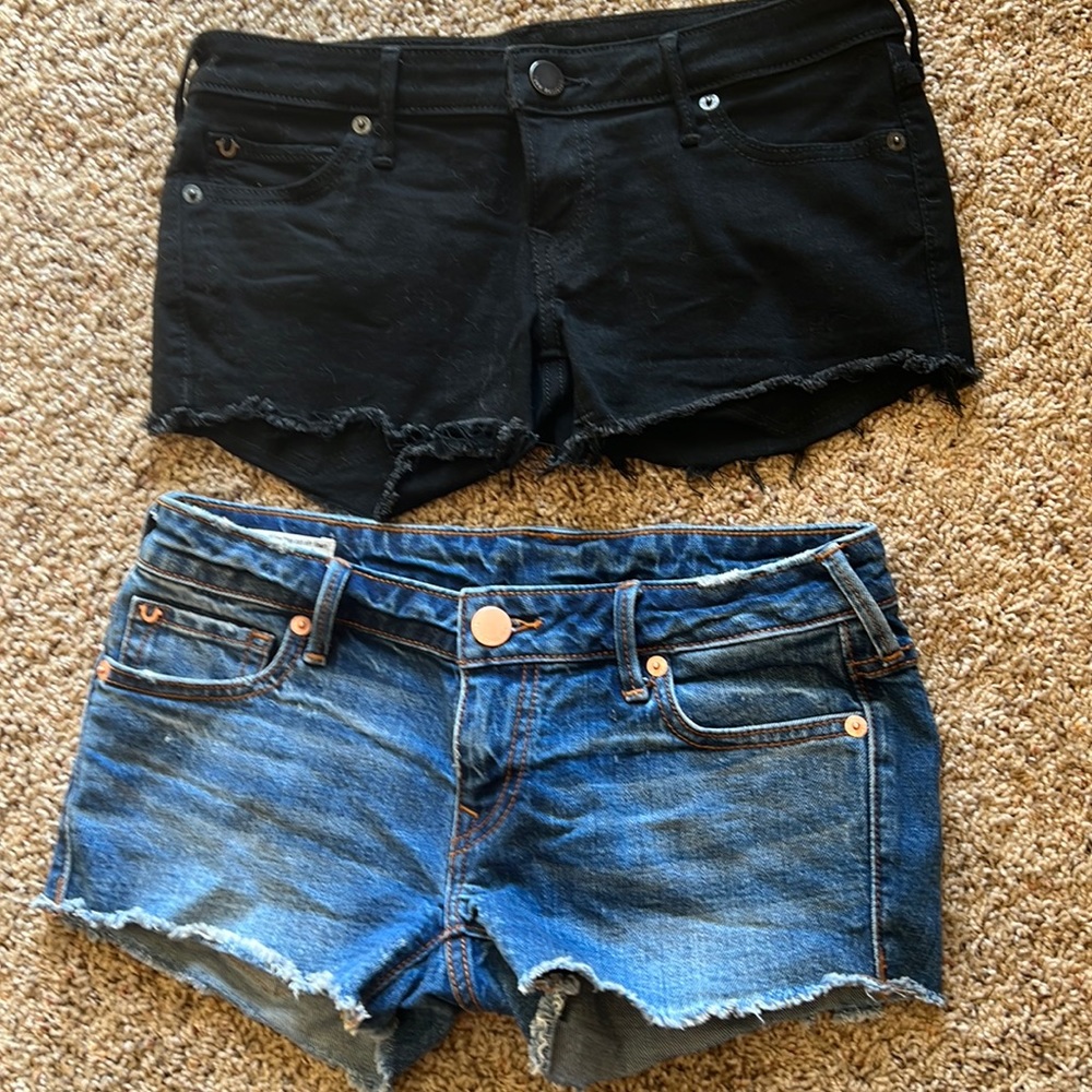 2 true religion Joey denim shorts like new size 26